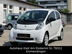 Weiß Gebraucht 2017 Peugeot iON Kleinwagen | 7.990 € (Fairer Preis)