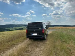 Grau Gebraucht 2020 Mercedes V220 Marco Polo Van / Kleinbus | 47.000 € (Superpreis)