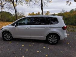 Gebraucht 2016 VW Touran Highline Van / Kleinbus | 17.500 € (Teuer)