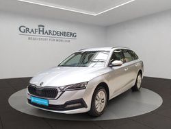 Silber Gebraucht 2021 Skoda Octavia Ambition Kombi | 16.920 € (Guter Preis)