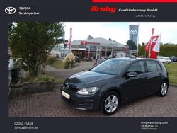Grau Gebraucht 2016 VW Golf VII Comfortline Limousine | 10.299 € (Guter Preis)
