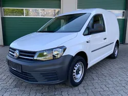 Weiß Gebraucht 2017 VW Caddy Van / Kleinbus | 7.890 €