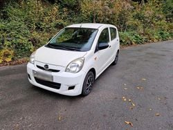 Weiß Gebraucht 2011 Daihatsu Cuore Kleinwagen | 1.750 € (Fairer Preis)