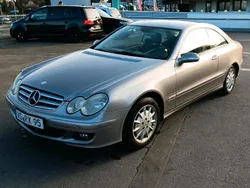 Grau Gebraucht 2006 Mercedes CLK220 Elegance Coupé | 3.150 €