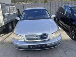 Silber Gebraucht 2001 Opel Omega Limousine | 3.000 €