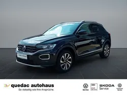 Deepblackperleffekt (metallic) Gebraucht 2022 VW T-Roc Active SUV | 22.950 € (Fairer Preis)