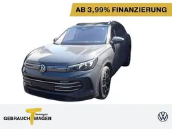 Delfingrau metallic Gebraucht 2024 VW Tiguan Elegance SUV | 49.950 € (Superpreis)