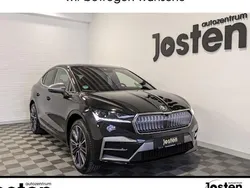 Schwarz blackmagic perleffekt (schwarz) metallic Gebraucht 2024 Skoda Enyaq iV LAURIN & KLEMENT SUV | 51.990 € (Teuer)