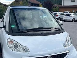 Weiß Gebraucht 2012 Smart ForTwo Cabrio Cabrio | 5.800 € (Fairer Preis)