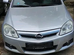 Silber Gebraucht 2005 Opel Tigra Cabrio | 2.500 € (Etwas zu teuer)