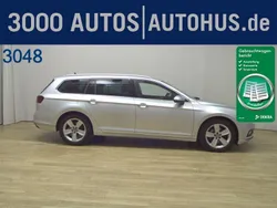 Silber Gebraucht 2020 VW Passat Elegance Kombi | 21.480 € (Guter Preis)