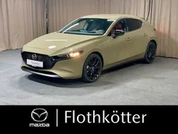 Beige Gebraucht 2024 Mazda 3 Nagisa Limousine | 28.970 €
