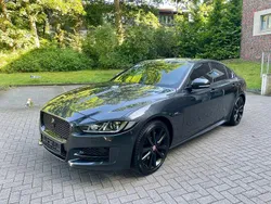 Grau Gebraucht 2017 Jaguar XE R-Sport Limousine | 15.200 € (Fairer Preis)