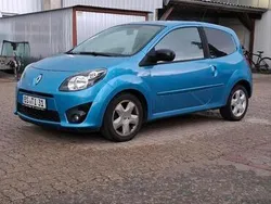 Blau Gebraucht 2011 Renault Twingo Kleinwagen | 2.000 €