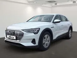 Gletscherweiß metallic Gebraucht 2022 Audi e-tron Comfort SUV | 28.590 € (Guter Preis)
