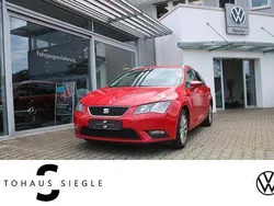 Rot Gebraucht 2014 Seat Leon ST Style Kombi | 7.440 € (Etwas zu teuer)