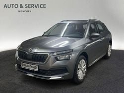 Grau Gebraucht 2022 Skoda Kamiq Style SUV | 22.960 € (Guter Preis)