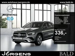 Grau metalliclack mountaingra Gebraucht 2024 Mercedes GLA180 Progressive SUV | 35.550 € (Guter Preis)