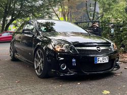 Schwarz Gebraucht 2006 Opel Astra GTC OPC Coupé | 4.900 € (Teuer)