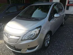 Silber Gebraucht 2016 Opel Meriva Active Van / Kleinbus | 10.600 € (Etwas zu teuer)