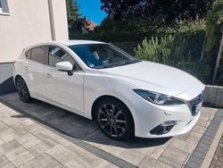 Weiß Gebraucht 2016 Mazda 3 Nakama Limousine | 11.900 € (Fairer Preis)