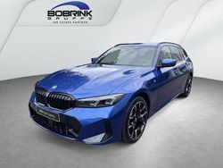 Blau Gebraucht 2025 BMW 330e M Sport Kombi | 73.480 €