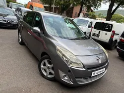 Grau Gebraucht 2009 Renault Scénic III Van / Kleinbus | 2.950 € (Fairer Preis)