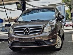 Braun Gebraucht 2015 Mercedes Citan 111 Kombi | 10.900 € (Fairer Preis)