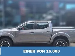 Grau metallic Gebraucht 2020 Nissan Navara Acenta Abholung | 27.280 € (Fairer Preis)