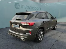 Grau Gebraucht 2021 Ford Kuga ST-Line X SUV | 26.149 € (Fairer Preis)