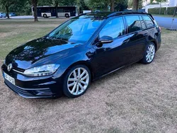 Schwarz Gebraucht 2017 VW Golf VII Kombi | 6.000 € (Fairer Preis)