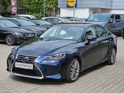 Blau Gebraucht 2019 Lexus IS300h Luxury Line Limousine | 30.890 € (Fairer Preis)