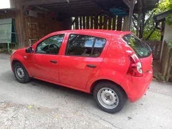 Rot Gebraucht 2009 Dacia Sandero Kleinwagen | 1.132 € (Fairer Preis)