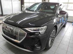 Mythosschwarz metallic Gebraucht 2021 Audi e-tron Sportback S-Line SUV | 35.990 € (Fairer Preis)