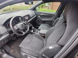 Schwarz Gebraucht 2022 Skoda Karoq SportLine SUV | 26.900 € (Fairer Preis)