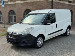 Weiß Gebraucht 2014 Opel Combo Van / Kleinbus | 4.500 € (Guter Preis)