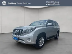 Platinsilber metallic Gebraucht 2016 Toyota Land Cruiser Basis SUV | 33.390 € (Guter Preis)