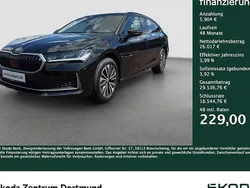 Schwarz Gebraucht 2024 Skoda Superb Selection Kombi | 31.921 € (Fairer Preis)