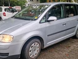 Silber Gebraucht 2003 VW Touran Van / Kleinbus | 2.350 € (Fairer Preis)