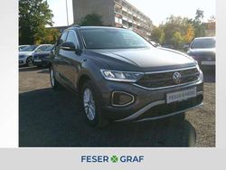 Indiumgrau metallic Gebraucht 2024 VW T-Roc Life SUV | 21.950 € (Guter Preis)