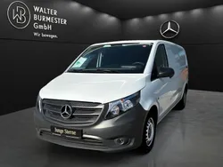 Weiß Gebraucht 2023 Mercedes Vito Van / Kleinbus | 28.881 € (Superpreis)