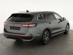 Diabas grau metallic Neu 2025 VW Passat R-line Kombi | 48.684 € (Superpreis)