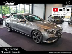 Selenitgrau Gebraucht 2023 Mercedes E220 Avantgarde Limousine | 41.400 € (Fairer Preis)