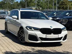 Weiß Gebraucht 2022 BMW 530 M Sport Limousine | 31.950 € (Guter Preis)
