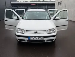 Weiß Gebraucht 2003 VW Golf IV Basis Kombi | 2.500 € (Etwas zu teuer)