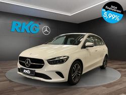 Weiß Gebraucht 2024 Mercedes 200 Limousine | 29.760 € (Etwas zu teuer)