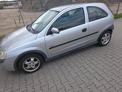 Silber Gebraucht 2003 Opel Corsa Coupé | 1.200 €
