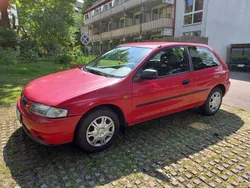 Rot Gebraucht 1997 Mazda 323 Kleinwagen | 1.500 €