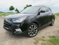 Schwarz Gebraucht 2015 Ssangyong Tivoli Crystal SUV | 10.200 € (Guter Preis)
