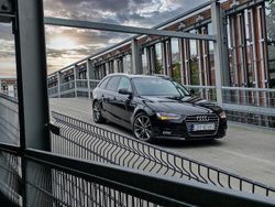 Schwarz Gebraucht 2015 Audi A4 Kombi | 10.900 € (Superpreis)